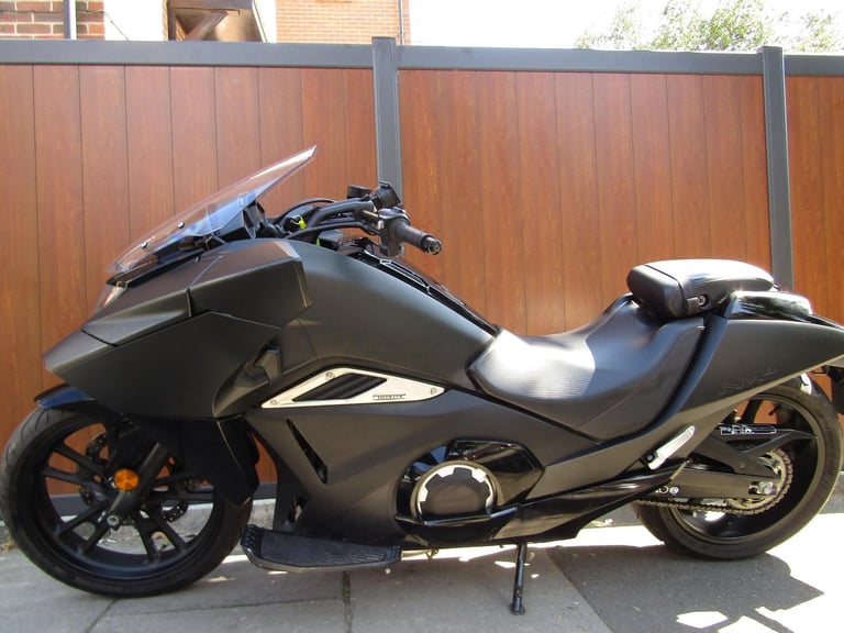 image for HONDA NC 750 DCT VULTUS NM4 * REDUCED TO SELL *LOW MILES * FULL SERVICE HISTORY