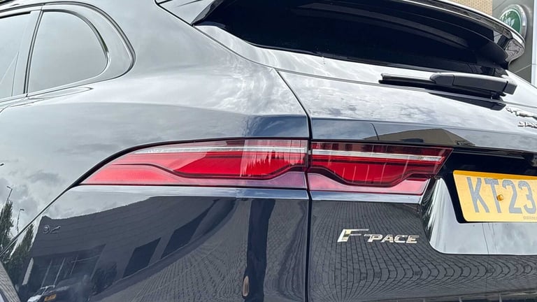 2023 Jaguar F-Pace 2.0 D200 R-Dynamic HSE Black 5dr Auto AWD ESTATE DIESEL Automatic