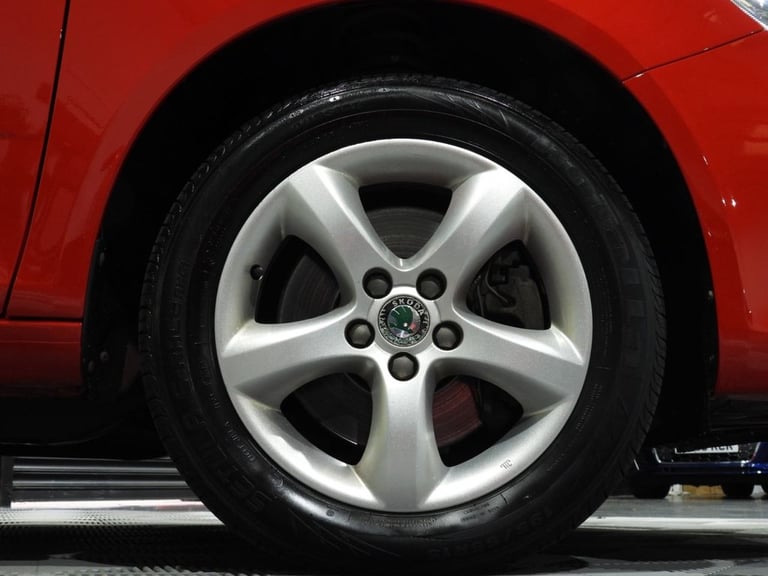 2010 60 SKODA FABIA 1.2 TSI SE HATCHBACK 5DR PETROL DSG EURO 5 (105 PS)