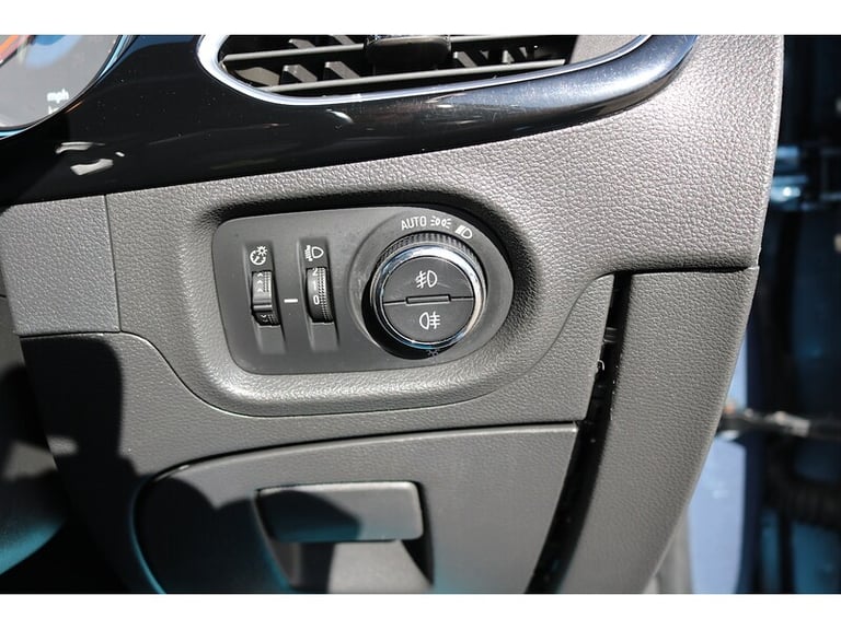 2017 Vauxhall Astra i Turbo SRi Estate Petrol Manual