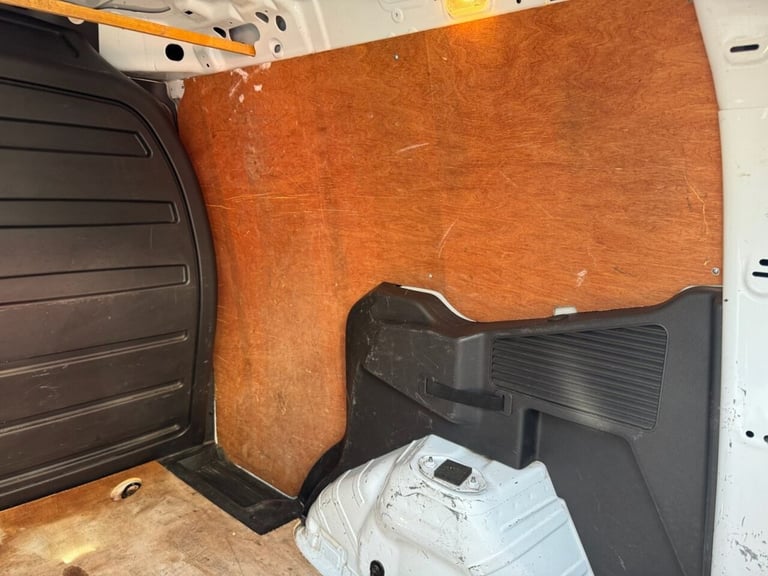 2018 Ford Transit Courier 1.5 TDCi Panel Van 5dr Diesel Manual L1 Euro 6 (75 ps) PANEL VAN Diesel...