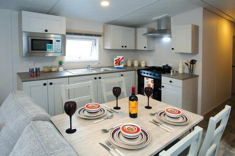 NEW Sunrise Saffron Lodge 39x13 | 2 bed | Full Winterpack | OFF SITE Mobile Home