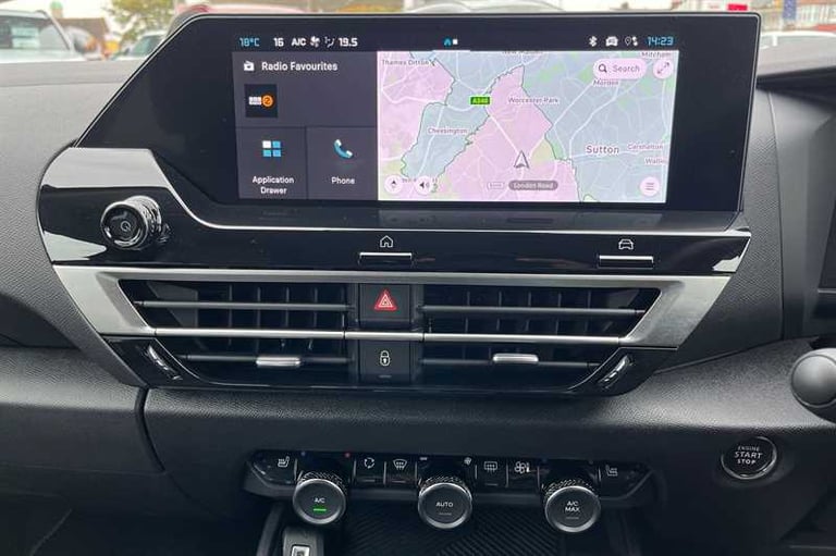 2025 Citroen C4 1.2 HYBRID [136] MAX 5DR E-DCS6 Hatchback Petrol Automatic