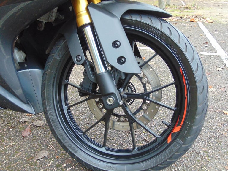 Yamaha YZFR125 ABS 2016 Supersport full power learner 125 Akrapovic Exaust FSH 