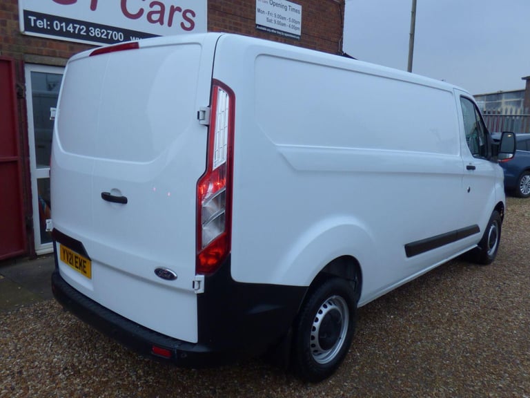 FORD TRANSIT CUSTOM 2.0 Transit Custom Leader Van 300 L2 2.0L EcoBlue 130PS FWD