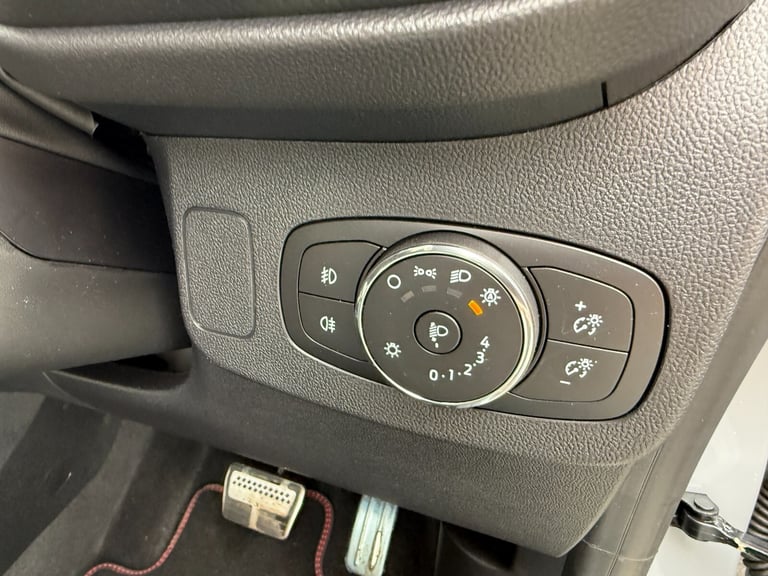 2024 Ford Puma 1.0T EcoBoost Hybrid mHEV ST 5dr DCT - Only 2,700 miles! Hatchback Petrol Automatic