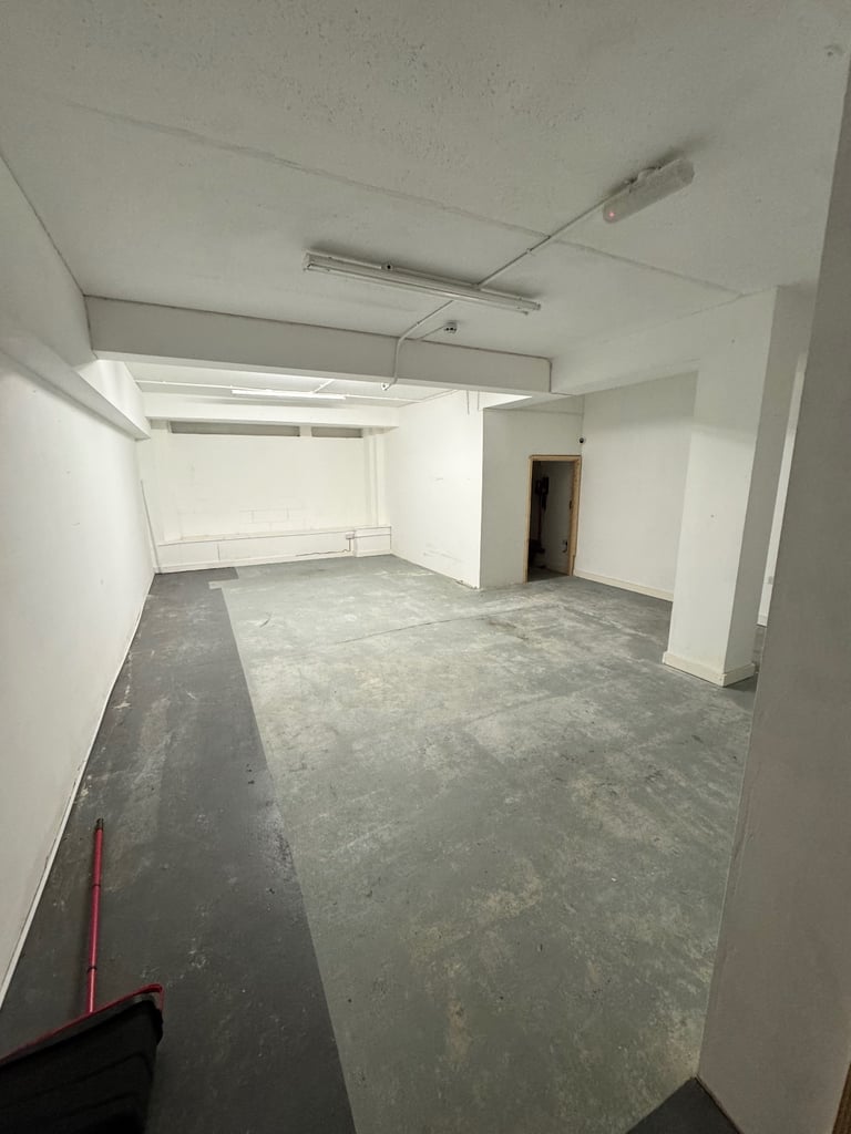 Basement storage space 1000 SQFT 