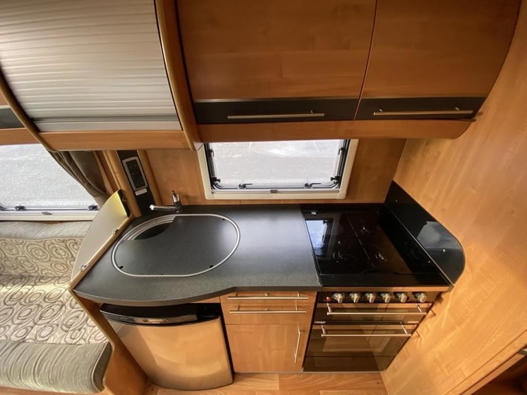 2011 AUTO-TRAIL FRONTIER MOHAWK LUXURY MOTORHOME
