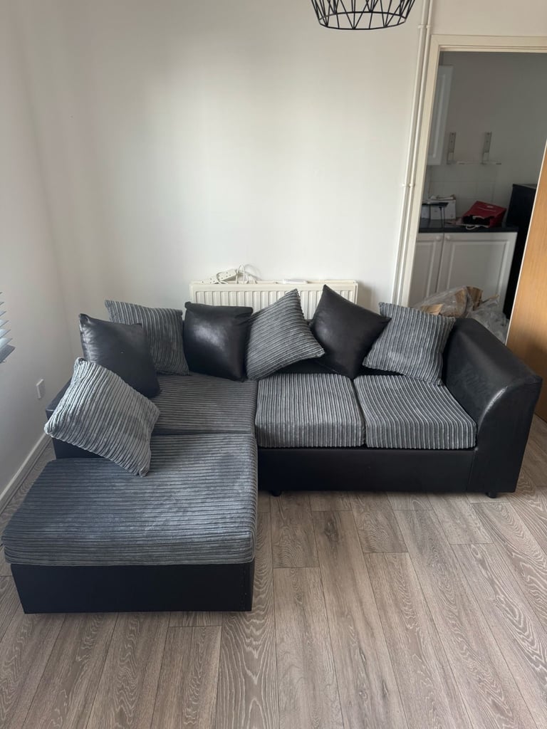 Brand New Dylan Jumbo Cord Fabric L-Shape Corner in Black/Grey  Colour SAME/NEXT DAY DELIVERY