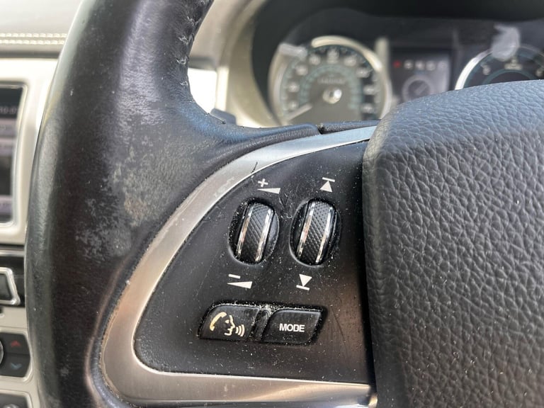 2012 Jaguar XF 3.0d S V6 Portfolio Auto Euro 5 (s/s) 4dr SALOON Diesel Automatic