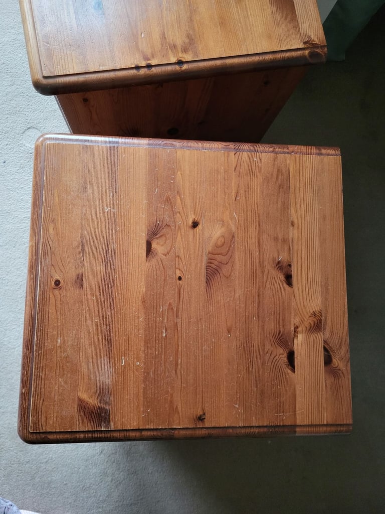 Pair of bedside tables