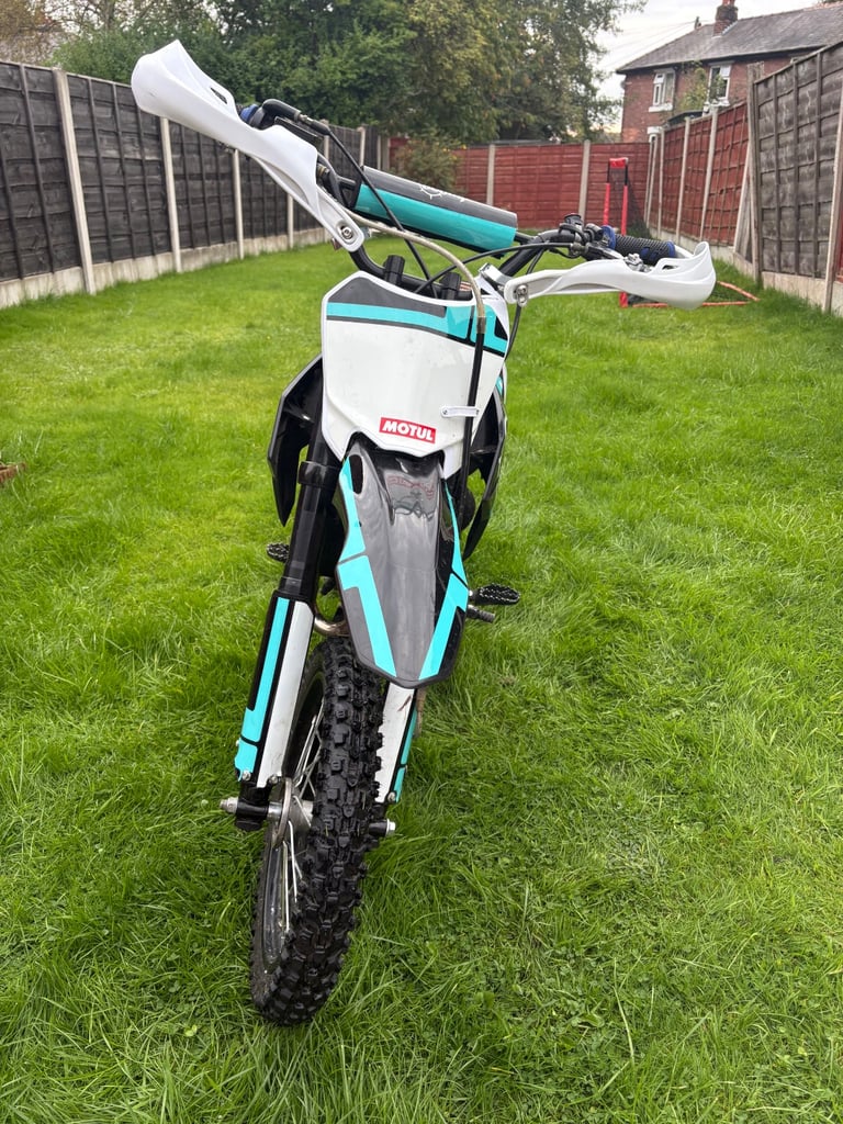 Stomp 125cc Pit Bike