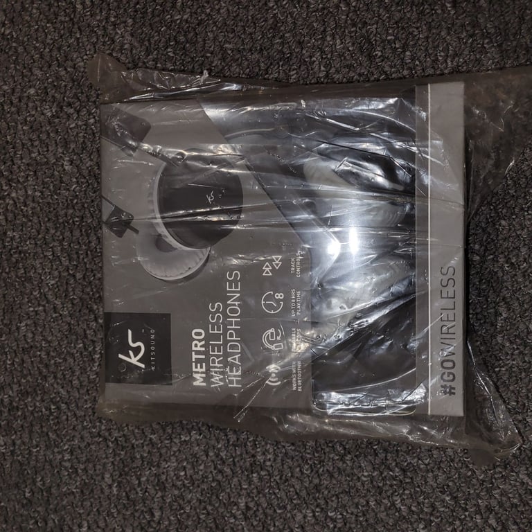 NEW SEALED Wireless Bluetooth headphones black & grey 