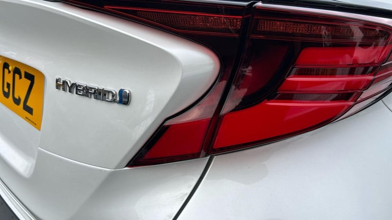 2023 Toyota C-HR 1.8 VVT-h GPF Excel SUV 5dr Petrol Hybrid CVT Euro 6 (s/s) (122 ps) HATCHBACK Pe...