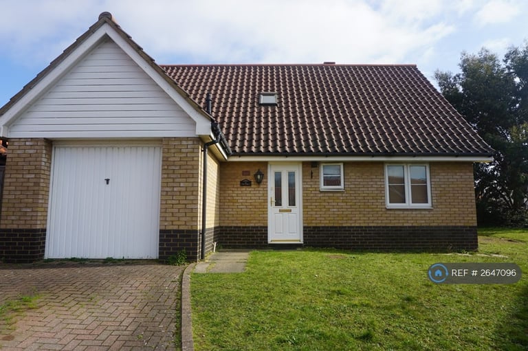 3 bedroom house in The Fairways, Ipswich, IP4 (3 bed) (#2647096)