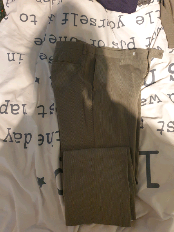 Strellson mens Premium Line Suit ,size 40 (L) .Used good condition  