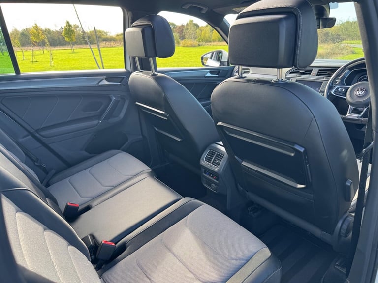 2017 Volkswagen Tiguan 2.0 TDi 150 R-Line 5dr ESTATE DIESEL Manual
