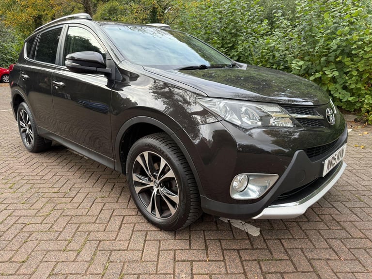 image for TOYOTA RAV4 2.0 D-4D Invincible 4x4 2015
