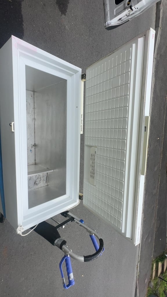 aeg oko arctis super 2686-4gt chest freezer  280 L