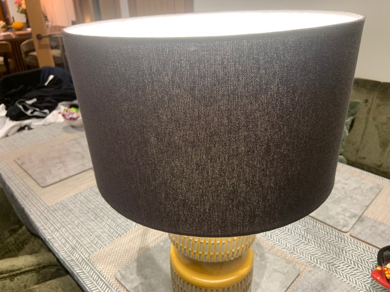 Table lamp