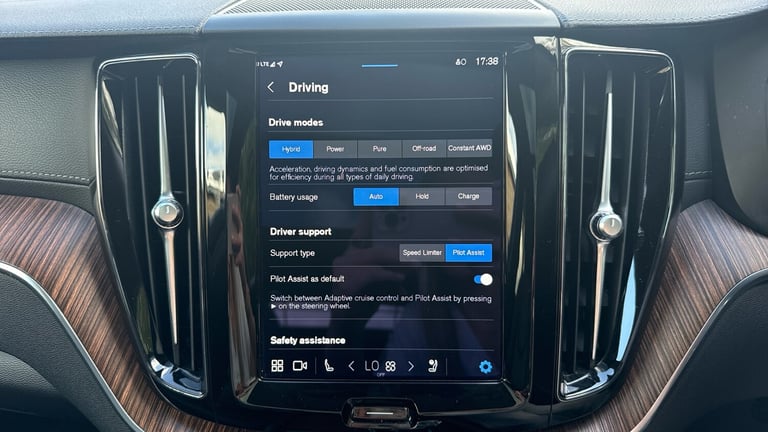 2023 Volvo XC60 2.0 T8 [455] RC PHEV Ultimate Dark 5dr AWD Gtron Estate Estate Hybrid Automatic