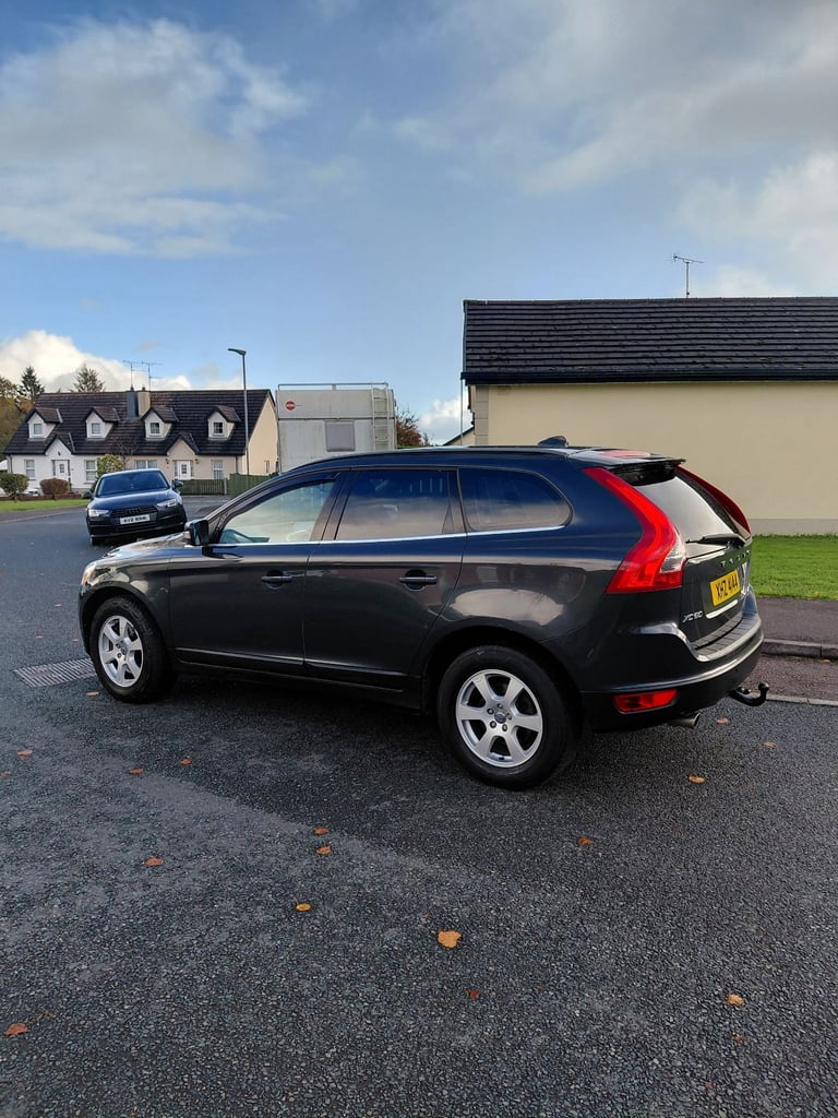 2010 volvo xc60 2.4D D5 auto jeep
