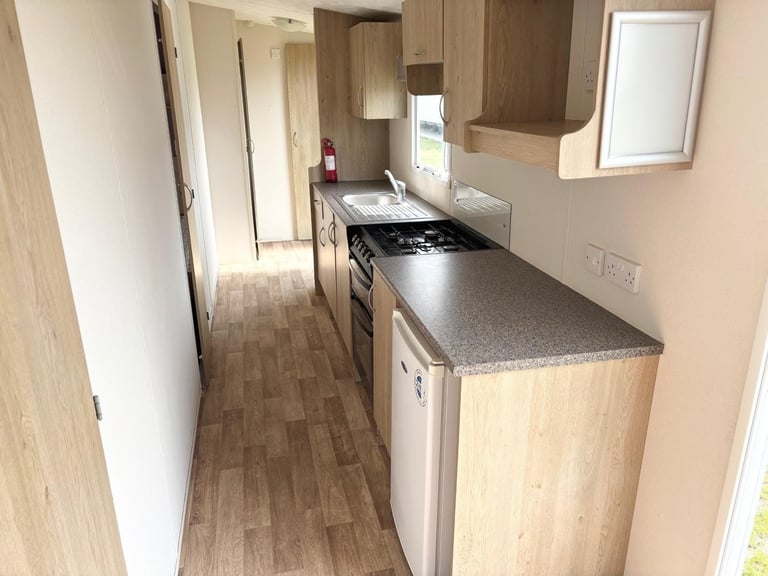 STATIC CARAVAN FOR SALE - BARMOUTH SUNNY SANDS SITE FEES £2995 FIXED FOR 3 YEARS