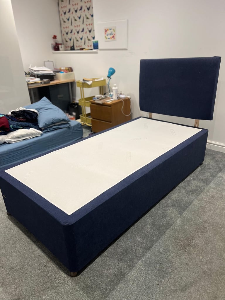 image for Single Bed with Metress in Excellent Condition 
