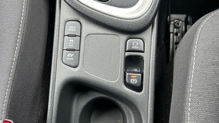 2022 Toyota Yaris 1.5 Hybrid Design 5dr CVT Hybrid Hatchback Hatchback Hybrid Automatic