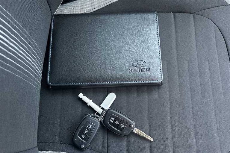 2025 Hyundai i10 1.2 Advance Hatchback 5dr Petrol Auto Euro 6 (s/s) (79 ps) Hatchback Petrol Auto...