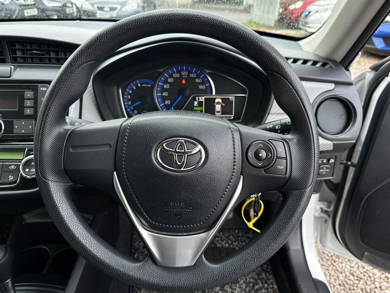 2014 Toyota Corolla (64 Plate) 1.5L PETROL HYBRID ELECTRIC AUTOMATIC 5 SEATER SALOON Saloon Petro...