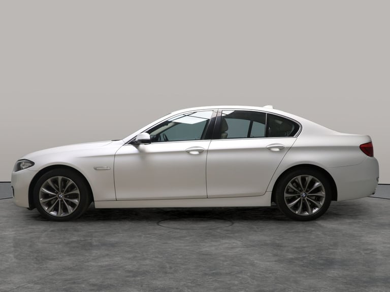 2016 BMW 5 Series 3.0 535d Luxury Saloon 4dr Diesel Auto Euro 6 (s/s) (313 ps) - DAKOTA LEATH Sal...