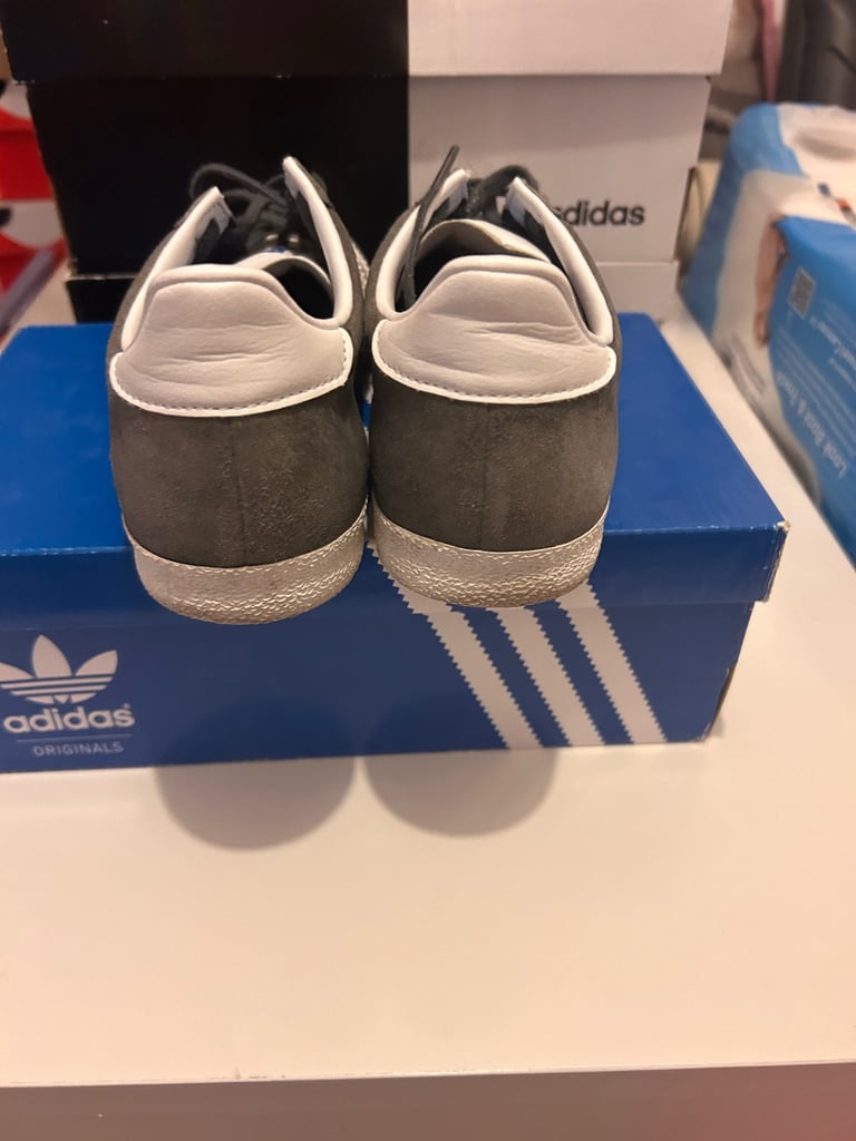 Ladies trainers