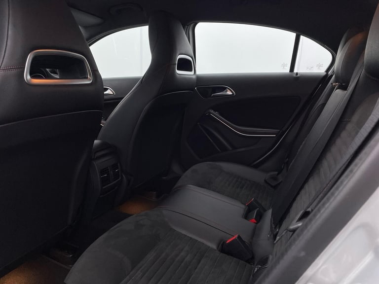 2017 Mercedes-Benz A-Class 1.6 A180 AMG Line (Premium) Hatchback 5dr Petrol 7G-DCT Euro 6 (s/s) (...