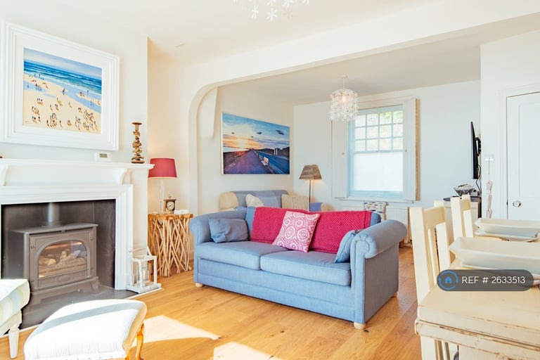 2 bedroom house in The Esplanade, Sandgate, Folkestone, CT20 (2 bed) (#2633513)