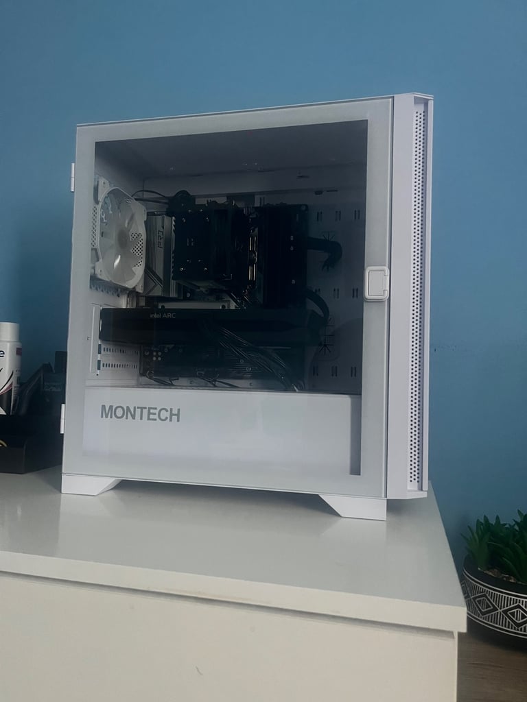 1440p Gaming PC (Includes battlefield 6)