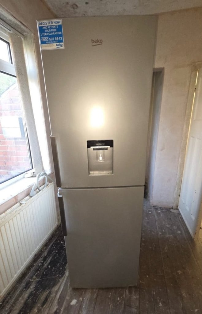 image for BEKO fridge freezer frost free ‘delivery available 