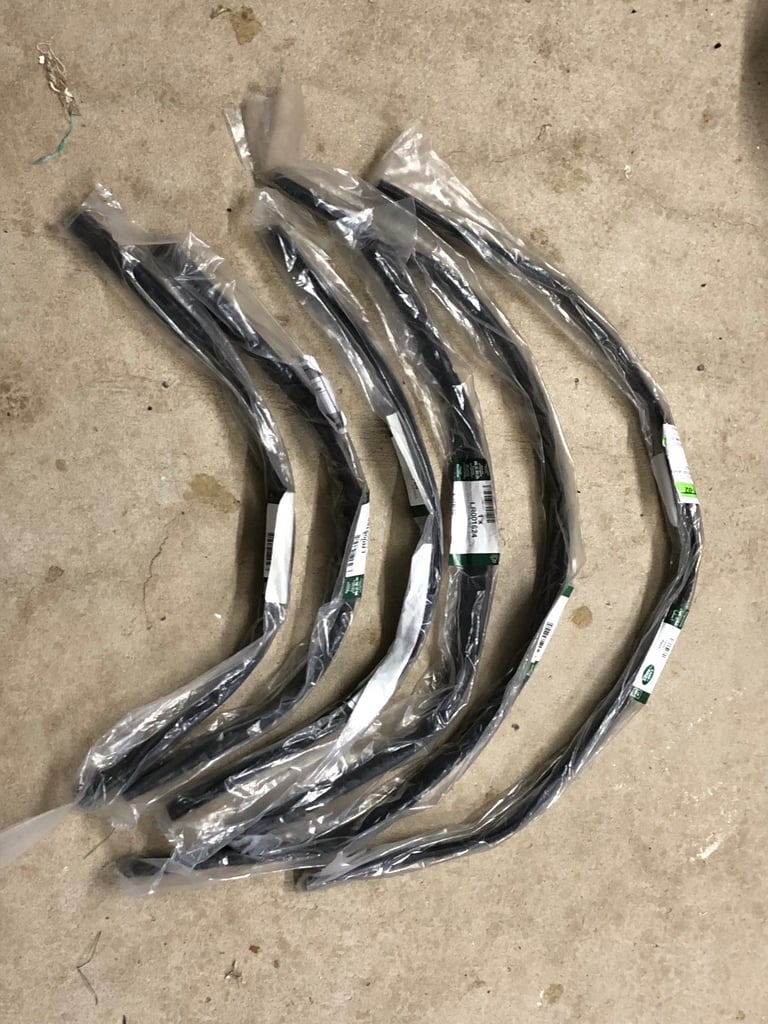 image for Land Rover Freelander 2 wheel arch protectors 