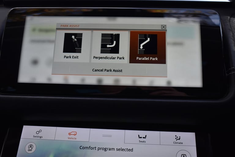 2017 Land Rover Range Rover Velar HSE+MEGA SPECIFICATION!!! Estate Diesel Automatic