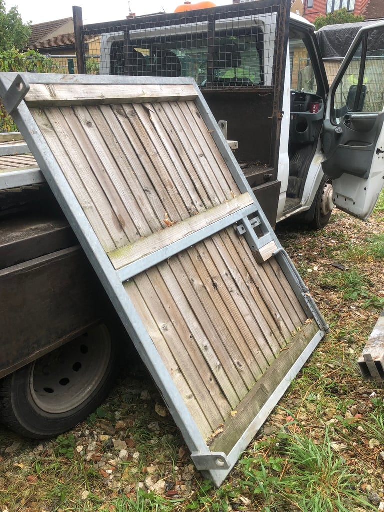 Double yard gates 