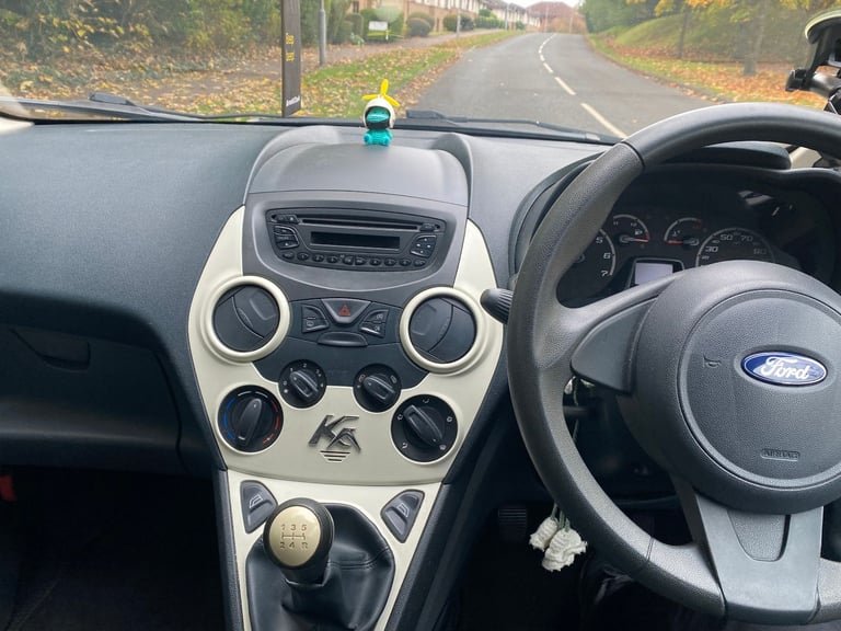 Ford, KA, Hatchback, 2014, Manual, 1242 (cc), 3 doors