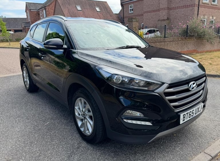 image for 2015 (65) HYUNDAI TUCSON 1.7 CRDi SE BLUEDRIVE LONG MOT FSH 11 STAMPS! STUNNING!