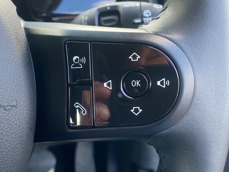 2021 MINI Hatch 1.5 Cooper Classic Auto 3dr - Apple CarPlay &amp; Sat Nav &amp; Cruise Control HA...