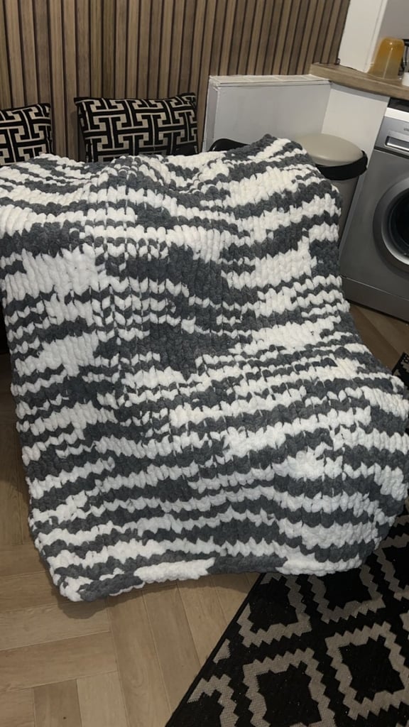  baby blankets hand knitted 