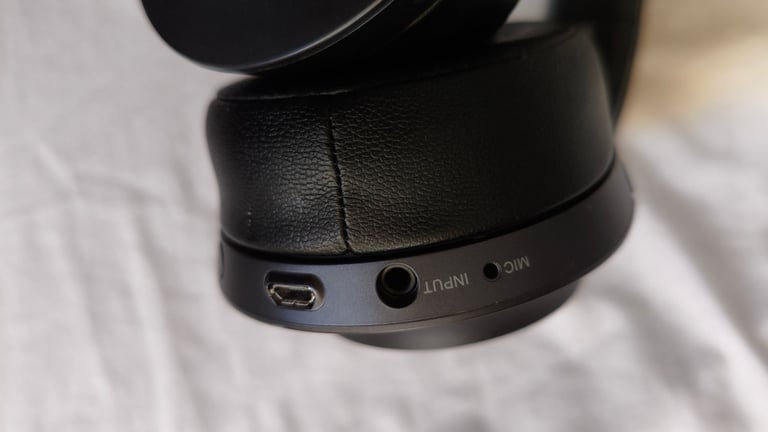 SONY HEADPHONES Bluetooth noise cancelling wireless