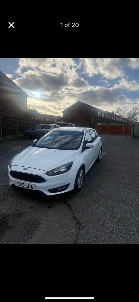Ford, FOCUS 1.0 Zetec Eco boost Hatchback, 2015, Manual, 999 (cc), 5 doors