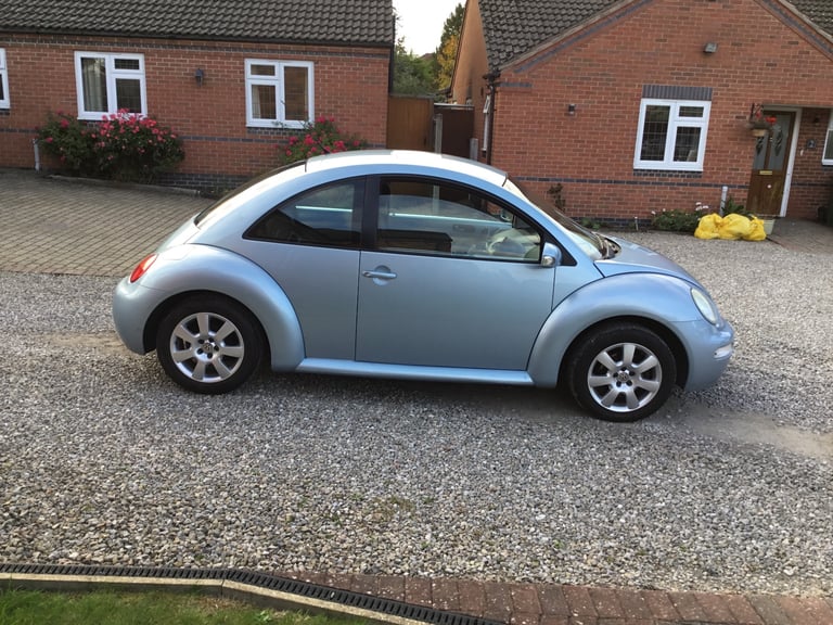 VW BEETLE 2.0.HATCHBACK 
