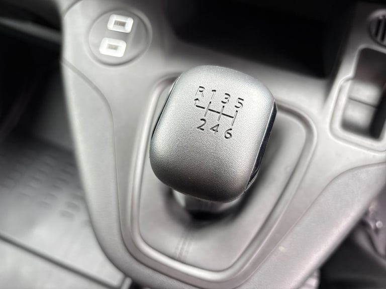 2025 Peugeot Partner 1.5 BlueHDi 100 Professional Van Van Diesel Manual