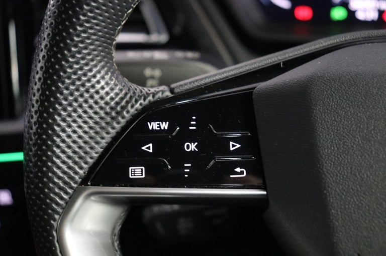 2023 Audi Q4 e-tron 35 S line SUV 5dr Auto 55kWh (APPLE CAR PLAY) ESTATE ELECTRIC Automatic