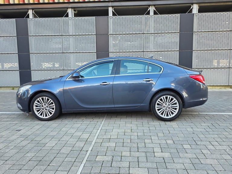 Vauxhall, INSIGNIA, Hatchback, 2011, Other, 1956 (cc), 5 doors
